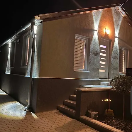 Florida Privat Vendeghaz Case de vacanță