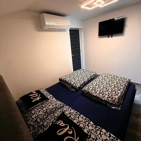 Case de vacanță Florida Privat Vendeghaz Pécsvárad